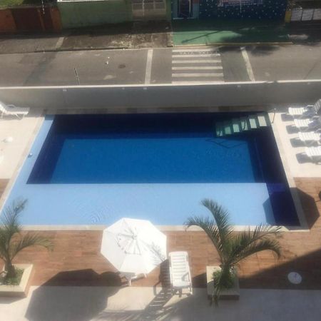 Apartamento Na Praia De Enseada غوارويا المظهر الخارجي الصورة